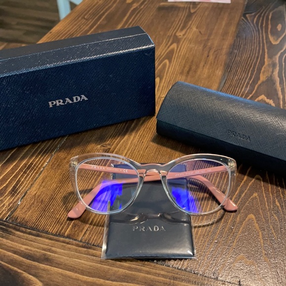 Designer Glasses - Picture 1 of 3